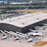 Nova checagem de passaportes provoca filas de até 3 horas em aeroportos da Europa